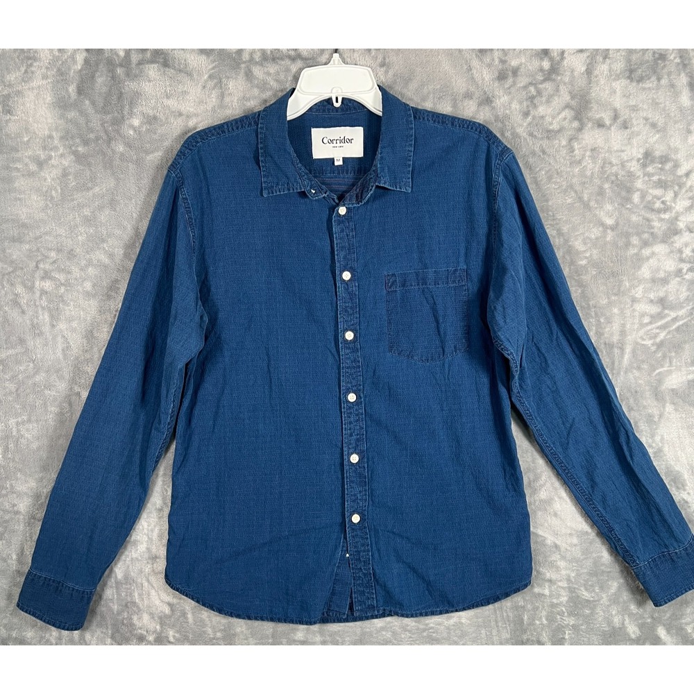 Corridor New York Button Up Shirt Mens Medium Blue Long Sleeve Chambray Indigo
